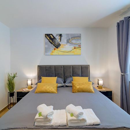 Apartman Mia Senj  Extérieur photo